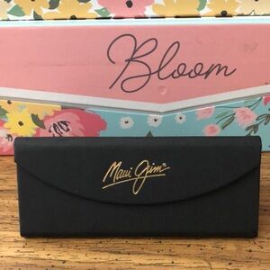 NEW Maui Jim Collapsible Eyeglass Case